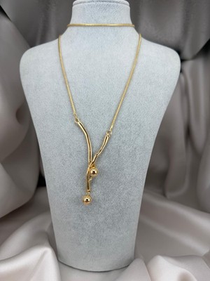 ZS Aksesuar Y Model Gold Çelik Ayarlanan Kolye – Sallantılı Top Detaylı Modern & Zarif Kadın Kolye