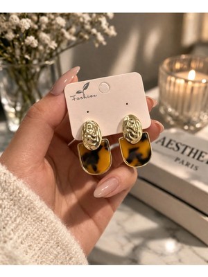 Bymiel Kahverengi Desenli Akrilik Parçalı Gold Kaplama Kadın Küpe (Kararmaz Alerji Yapmaz 316 Çelik)