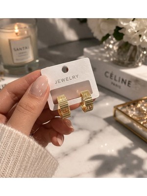 Bymiel Kabartmalı Çizgi Desenli Halka Küpe