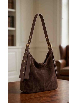 Zeda By Es Gerçek Deri - Süet.  Ayarlanabilir Askılı  Omuz Çantası. Zamansız Tasarım...