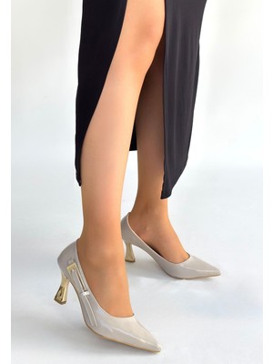 Erbilden Motya Bej Rugan Topuklu Ayakkabı 9 cm Topuk Toka Detaylı