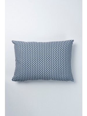 Lacivert Zikzak Dikdörtgen Su Itici Leke Tutmaz Kırlent Kılıfı