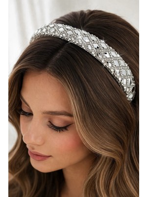 Modex Baget Taşlı Üçgen Tasarım Zarif Işıltılı Taç