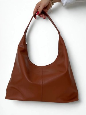 Soho Tote Yumuşak Suni Deri ve Geniş Hacimli Omuz Çantası(Boy 28 cm • En 48 cm • Taban 12 Cm)