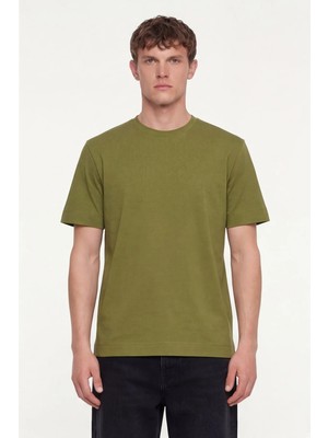 Sabri Özel Erkek Fıstık Yeşili Normal Kesim Regular Fit %100 Pamuk Dokuma Bisiklet Yaka Basic T-Shirt