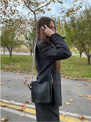 Vega Kova Model Kadın Çanta Cüzdanlı – Omuz & Çapraz Kullanım – 25×18×14 cm