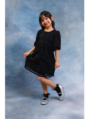 Perendi Kız Çocuk Balon Kol Brode Elbise – %100 Pamuk Astarlı