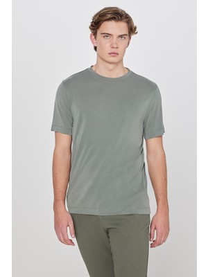 Lee Yumuşak Dokulu Regular Fit Normal Kesim Bisiklet Yaka Premium Tişört