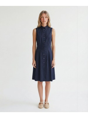 Yargıcı Dar Gömlek Yaka Kolsuz Elbise