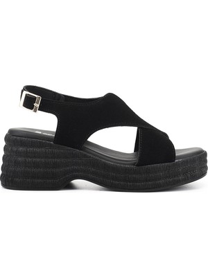 Gönderi(r) Kadın Siyah Süet  Dolgu Topuk Sandalet