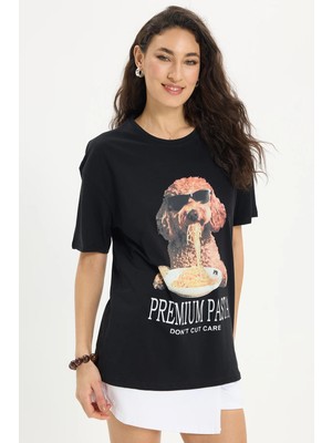 Tudors Kadın Oversize Geniş Kesim %100 Pamuk Bisiklet Yaka Kısa Kollu Baskılı Siyah Tişört