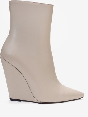 Ayakkabı Ateşi Kadın Bej Cilt Sivri Burun Dolgu Topuklu  Bot Polly