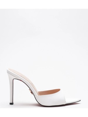 Ayakkabı Ateşi Kadın Sivri Burun Ince Topuklu Terlik Sona Beyaz Cilt