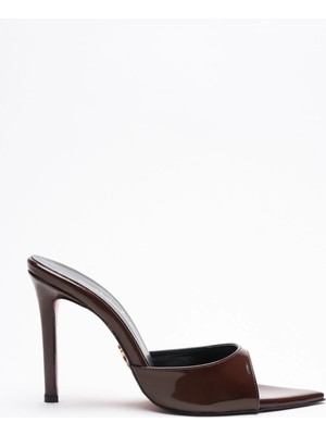 Ayakkabı Ateşi Kadın Sivri Burun Ince Topuklu Terlik Sona Kahverengi Rugan