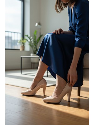 Enoch Kadın Sivri Burun Orta Boy Kalın Topuklu Klasik Stiletto Ayakkabı