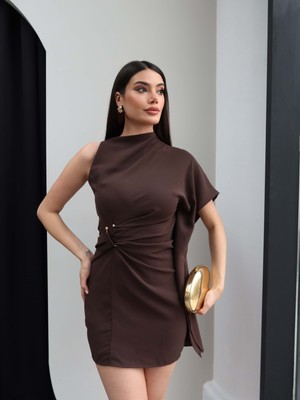 Esra Helvacı Toka Detay Tek Kol Dökümlü Mini Elbise