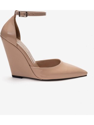 Ayakkabı Ateşi Kadın Nude Rugan Sivri Burun Dolgu Topuklu Bilekten Bağlı  Ayakkabı Molly