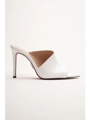 Ayakkabı Ateşi Kadın Tasarım Ince Topuklu Terlik Carolina Beyaz Rugan