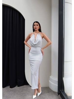 Esra Helvacı Puantiyeli Halter Yaka Yırtmaçlı Midi Elbise