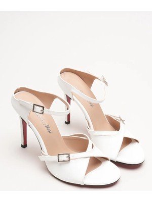 Ayakkabı Ateşi Kadın Çift Bantlı Tasarım Topuklu Ayakkabı Liona Beyaz Rugan