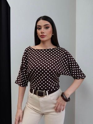 Esra Helvacı Puantiyeli Kayık Yaka Tshirt