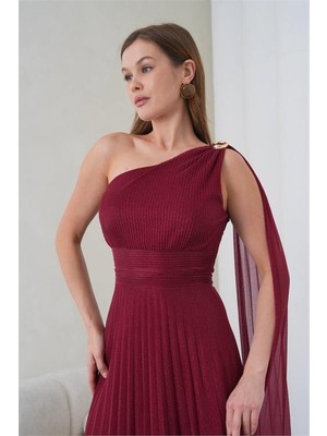 Neşeli Butik Kadın Bordo Tek Omuz Tokalı Drape Detaylı Işıltılı Tül Kumaş Abiye Elbise NBS9388