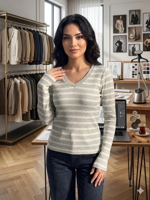 Bigümex V Yaka Çizgili Triko Crop