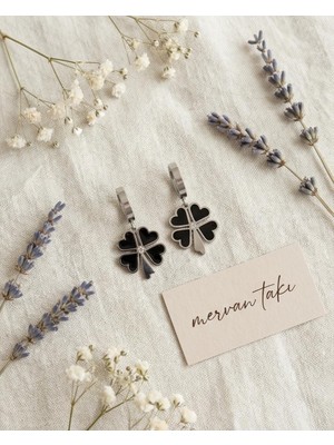 Mervan Takı Siyah Yonca Model Çelik Küpe