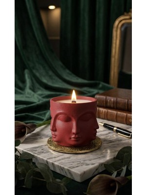 Soyut Yüz Soya Mumu Küçük Kırmızı - El Yapımı Beton Mumlukta