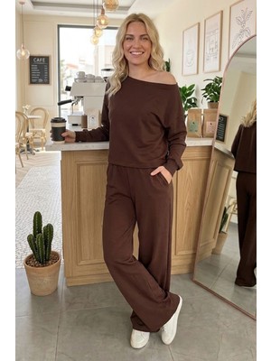Evavi Kadın Baskısız Kayık Yaka Kahverengi Bluz ve Eşofman Altı Takımı