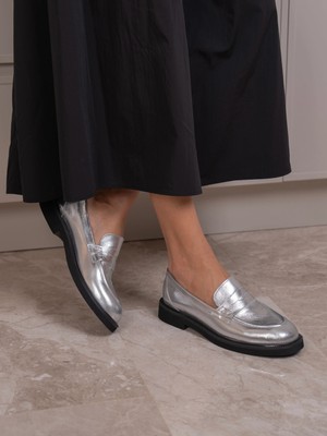 Ece'nin Butiği Akela Lame Hakiki Deri Kadın Makosen