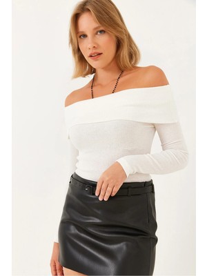 Bigümex Kadın Madonna Yaka Kaşkorse Bluz