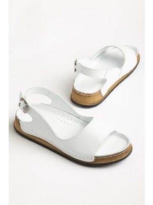 Dilimler Ayakkabı Hakiki Deri Ortopedik Kadın Düz Topuk Sandalet Beyaz Yan Simetrik Kesimli