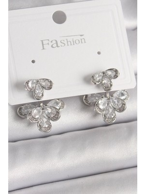 Sylar Pirinç Gümüş Renk Zirkon Taşlı Damla Model Kadın Küpe