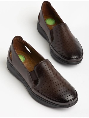 Dilimler Ayakkabı Hakiki Deri Büyük Numara Ortopedik Kadın Günlük Ayakkabı Vizon Lazer Baskılı Yan Pencereli