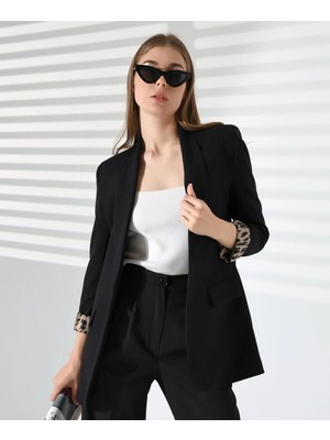 Vesantia Kadın Siyah Leopar Astar Detaylı Blazer Ceket