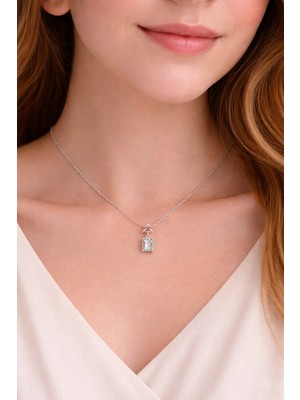 Atalya Accessory Zirkon Taşlı ve Yıldız Detaylı Kadın Çelik Kolye - Kararmaz