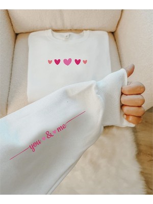 Hediyenza Pembe Kalpler Kol Detaylı Pinterest Sweatshırt (Sevgililer Günü Hediyesi) Kalın Kumaş