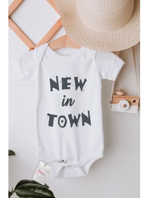Hediyenza New In Town Baskılı Yarım Kollu Bebek Zıbın