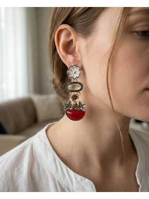 Çiçek Detaylı Sarkıt Vintage Küpe