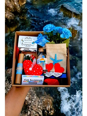 Hediye Kombini  Sevgiliye Kare Kutuda Kraft Renkli Yaz Konseptli Hediye Kutusu Sevgiliye Deniz Temalı Doğum Günü Yıldönümü  Hediye Seti