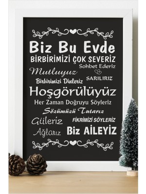 Hediyenza Biz Bu Evde Birbirimizi Çok Severiz Ahşap Tasarım Çerçeve 24X33 cm