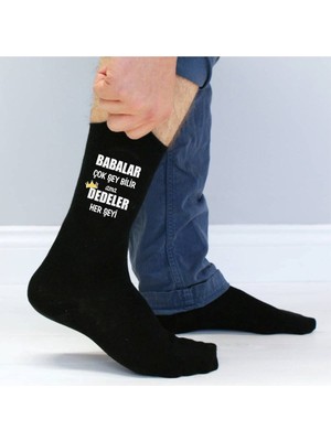 Hediyenza Dedeler Her Şeyi Bilir Baskılı Siyah Erkek Soket Çorap Babalar Günühediye
