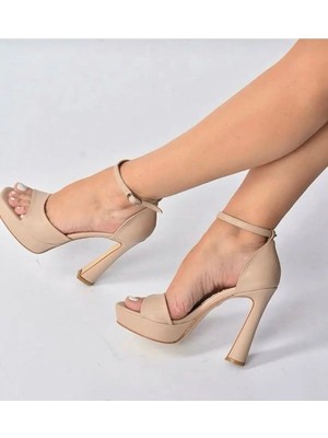 Felisya Butik Bilekten Bağlı Platformlu Topuk Ayakkabı