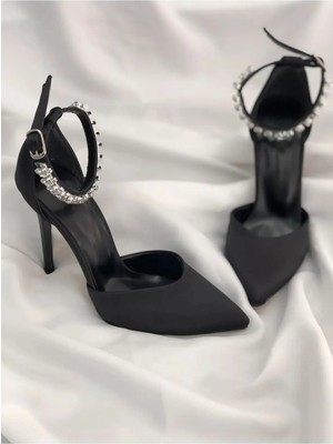 Felisya Butik Rahat Taşlı Stiletto Siyah Saten Topuklu Ayakkabı
