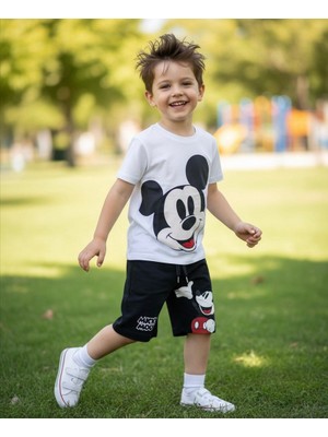 Butik Erkek Çocuk %100 Pamuklu Mickey Mouse Baskılı Alt - Üst Şortlu 2'li Takım
