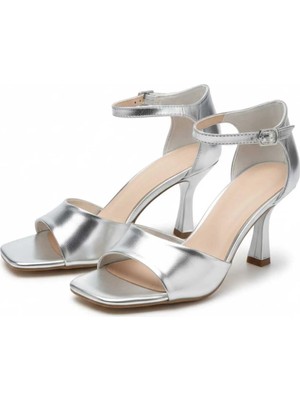 Felisya Butik Moda 16HV Sandalet Altın Topuklu 8 Santim Nitelik