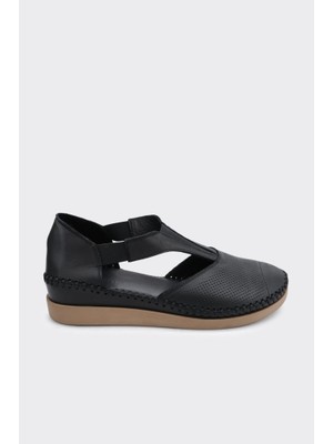 Derinet Hakiki Deri Bilekten Bantlı Kadın Sandalet