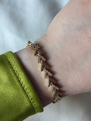 Ok Desenli Taşlı Bileklik