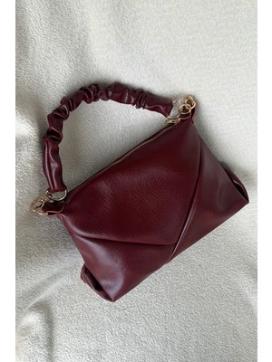 Rivina Büzgü Detaylı Deri Omuz & El Çantası